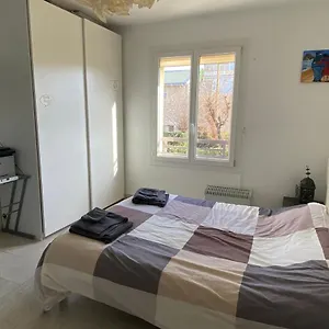 à 20 Mètres De La Avec Balcon Appartement